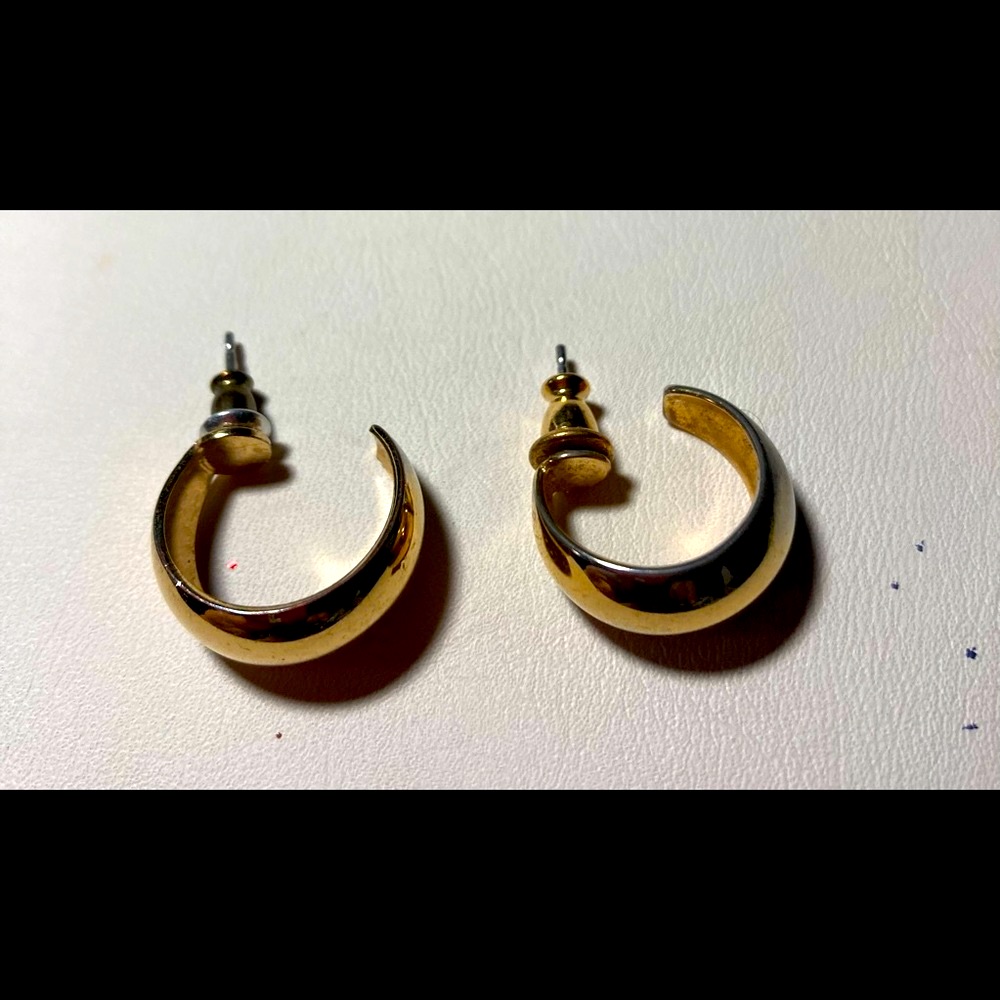 Gold Earrings Pierced Previously Owned 188